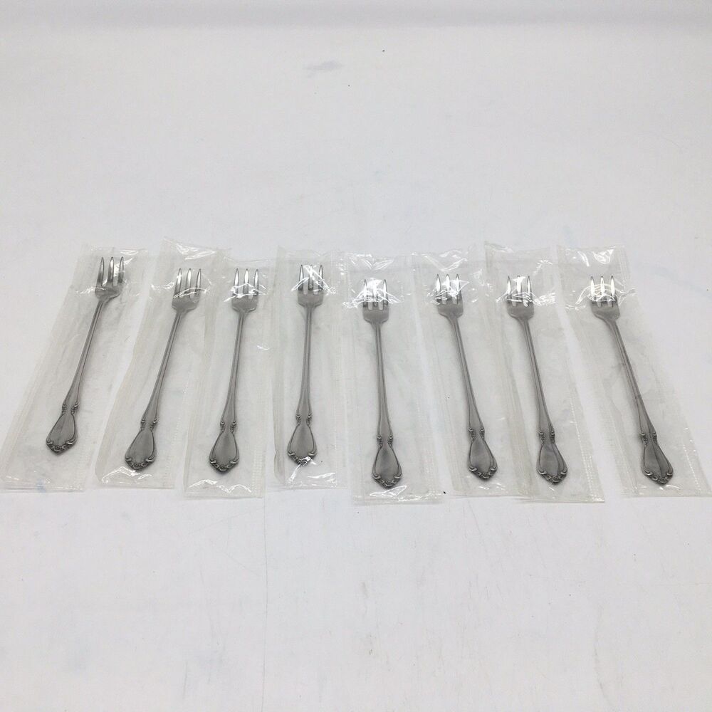 Set of 8 NEW Oneidacraft Deluxe Stainless Chateau Cocktail Seafood Forks